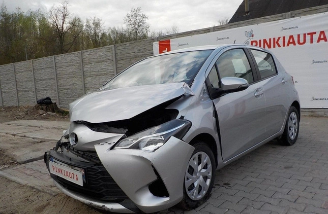 Toyota Yaris cena 20900 przebieg: 23514, rok produkcji 2019 z Stęszew małe 301